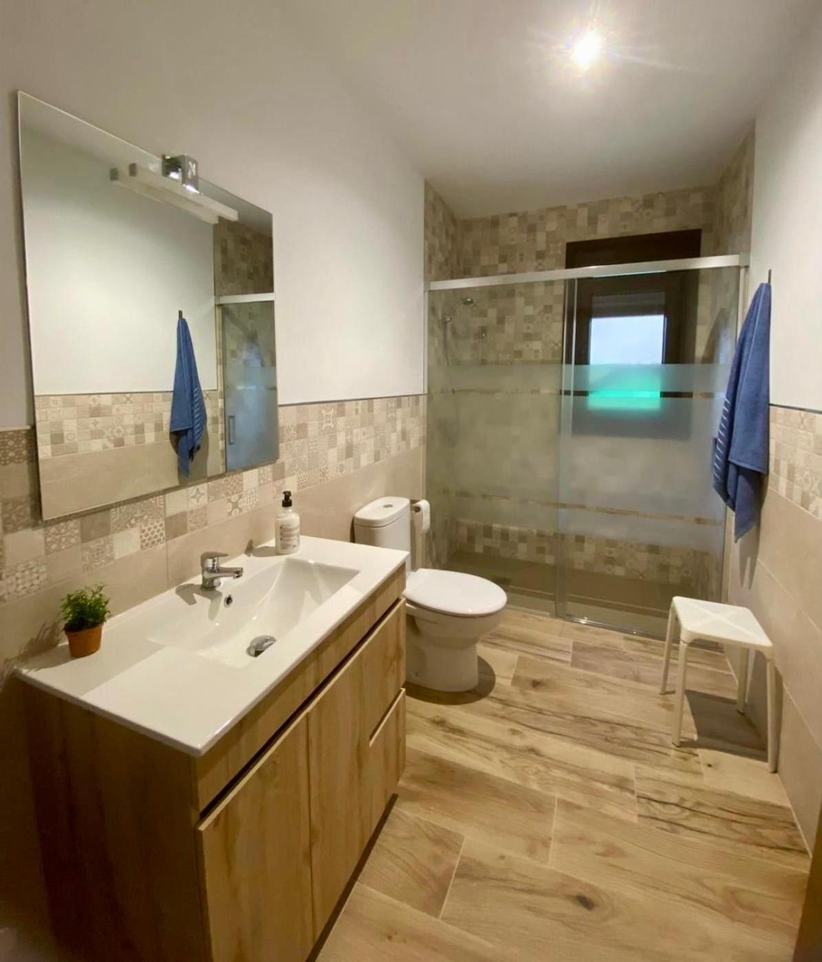 El Hondon Del Lugar Apartment Hoyos Exterior photo